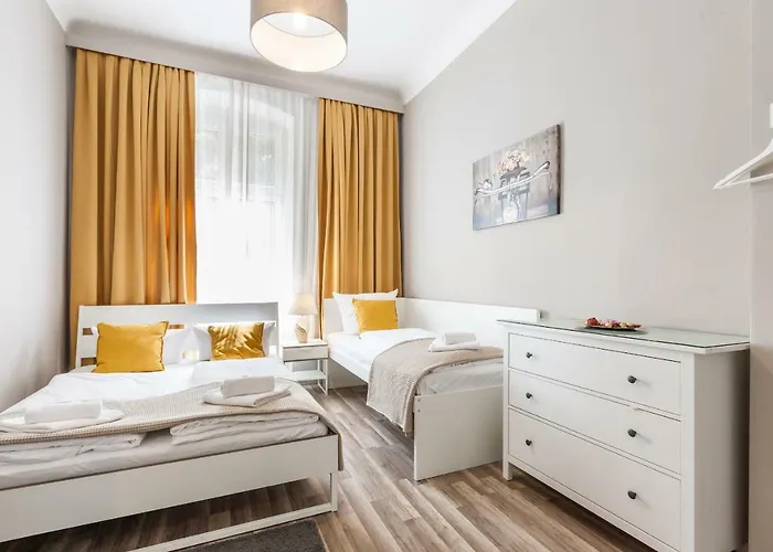 Dilo 120 Sqm 2 Baths Balcony *