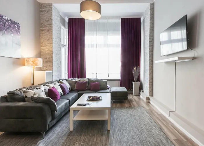 公寓 Dilo 120 Sqm 2 Baths Balcony