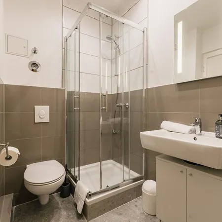 120qm Mygold 2 Bathrooms Balcony Up To 9 Guests