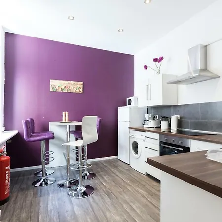 Апартаменты Dilo Apartments Berlin 120 Sqm Apartment 2 Baths Balcony