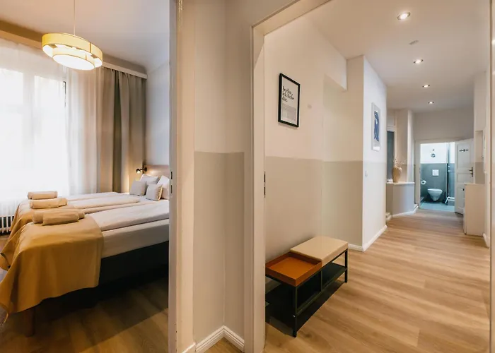 120Qm Mygold Apartment 2 Bathrooms Balcony Up To 9 Guests דירה