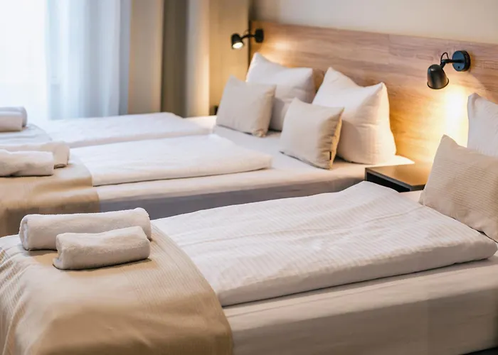 120Qm Mygold Apartment 2 Bathrooms Balcony Up To 9 Guests