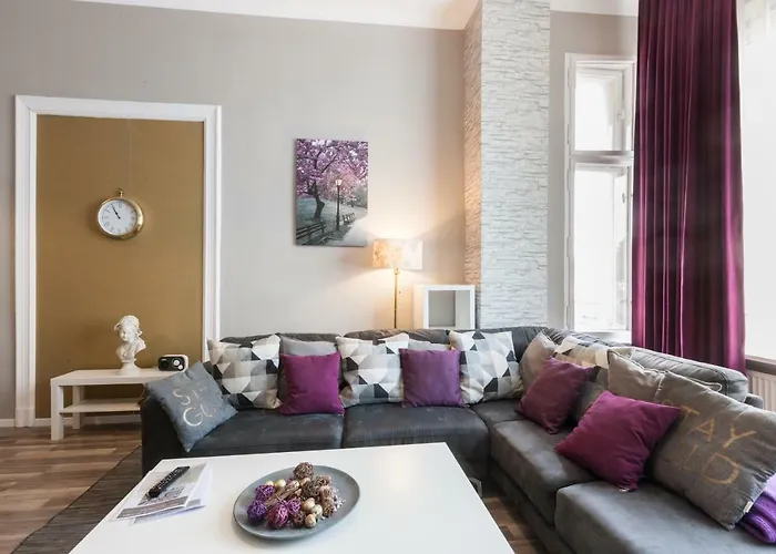 Dilo 120 Sqm 2 Baths Balcony Berlin