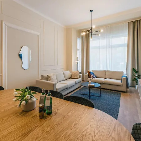 120qm Mygold 2 Bathrooms Balcony Up To 9 Guests アパート *