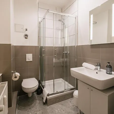 120qm Mygold 2 Bathrooms Balcony Up To 9 Guests アパート *