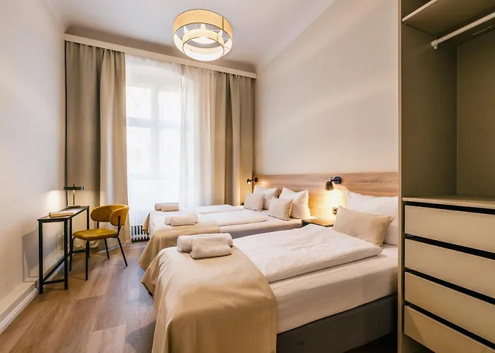 120Qm Mygold Apartment 2 Bathrooms Balcony Up To 9 Guests Berlijn