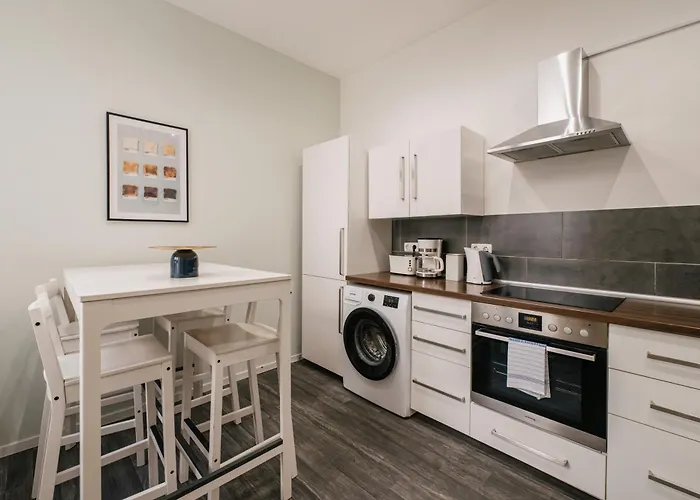 120Qm Mygold Apartment 2 Bathrooms Balcony Up To 9 Guests *