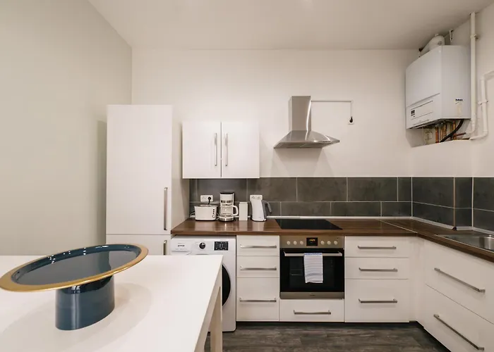 120Qm Mygold Apartment 2 Bathrooms Balcony Up To 9 Guests * Berlijn